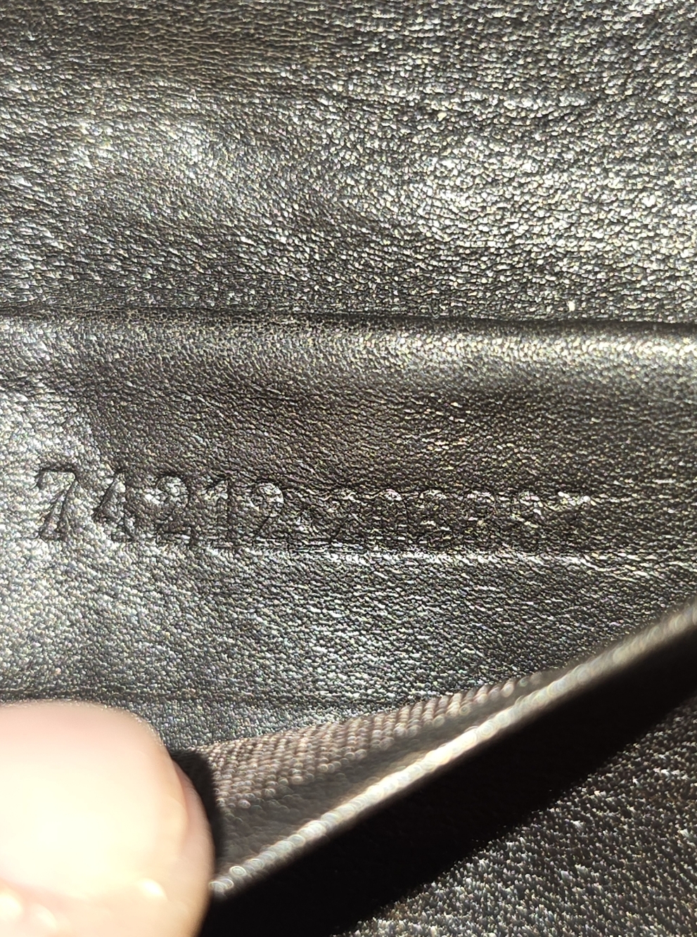 Gucci Key Holder GUC - Picture 10 of 11